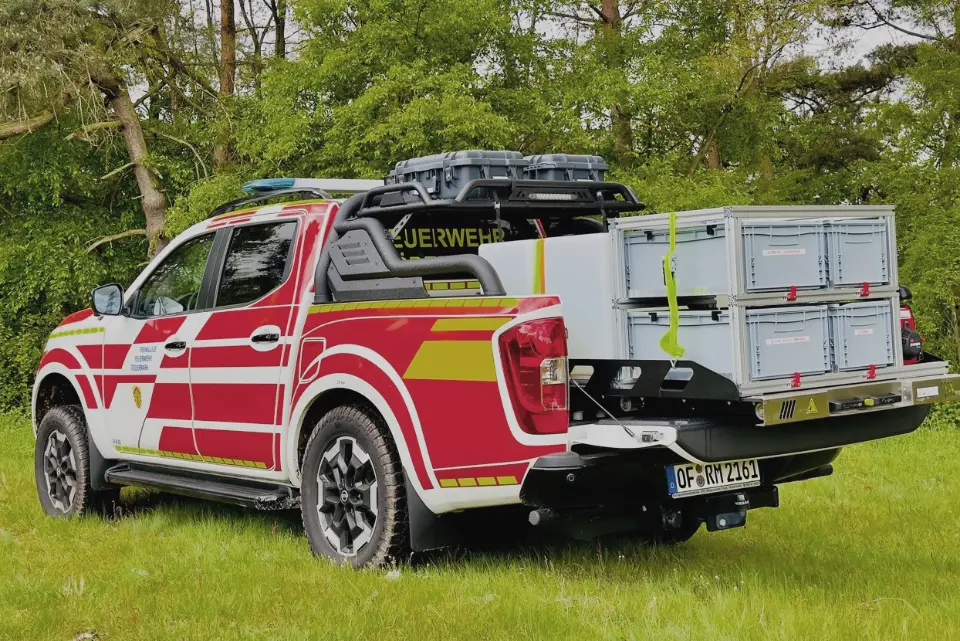 Feuerwehr-Pick-up mit Ausbau von SGS 4x4